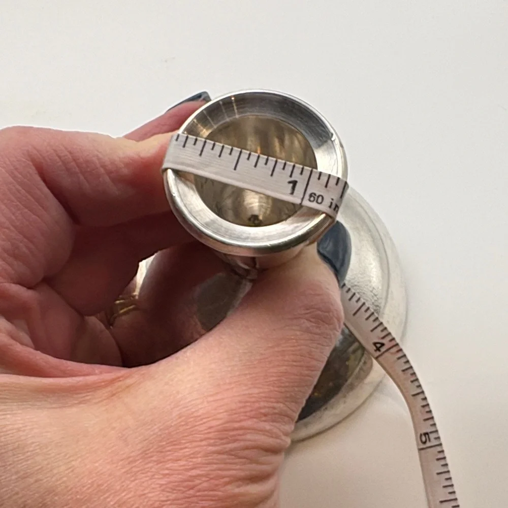 VTG Pr Oneida Silversmiths Silver-Plated‎ Taper Candle Holders